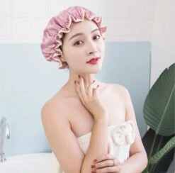 Hazlö Luxe Douchemuts - Douchekapje - Showercap - Donkerroze 6 Hazlö Luxe Douchemuts - Douchekapje - Showercap - Donkerroze -Verzorgings Producten Winkel 1200x1187 5