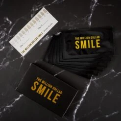 The Million Dollar Smile® - Teeth Whitening Strips - Crest Whitestrips -Tandenbleken - 28 Bleekstrips - 14 Behandelingen - Professionele Tandenbleek Strips - Tandenblekers - Wittere Tanden - Zonder Peroxide - Tanden Bleken - -Verzorgings Producten Winkel 1200x1200 1505