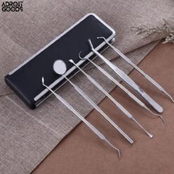 AdroitGoods 7 Delige RVS Tandarts Setje - Incl Haakje En Spiegel - Tandenstokers - Tandplak - Gebit Verzorging Setje 10 AdroitGoods 7 Delige RVS Tandarts Setje - Incl Haakje En Spiegel - Tandenstokers - Tandplak - Gebit Verzorging Setje -Verzorgings Producten Winkel 1200x1200 1720