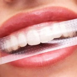 Teeth Whitening Strips - PAP+ - Professionele Tandenbleek Strips - Tanden Bleken - Wittere Tanden - Tand & Tandvlees Vriendelijk - Zonder Peroxide - Gemakkelijk & Overal Te Gebruiken - Pap Tanden Whitening Strips -Verzorgings Producten Winkel 1200x1200 1974