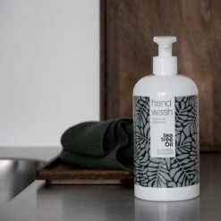 Australian Bodycare Hand Wash 500 Ml - Vochtinbrengende & Effectieve Handzeep Met 100% Natuurlijke Tea Tree Olie - Effectief Tegen Vuil - Houdt De Goede Flora Van De Huid In Balans - Geschikt Voor Alle Huidtypen -Verzorgings Producten Winkel 1200x1200 24