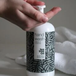 Australian Bodycare Hand Wash 500 Ml - Vochtinbrengende & Effectieve Handzeep Met 100% Natuurlijke Tea Tree Olie - Effectief Tegen Vuil - Houdt De Goede Flora Van De Huid In Balans - Geschikt Voor Alle Huidtypen -Verzorgings Producten Winkel 1200x1200 27