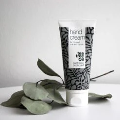 Australian Bodycare Hand Cream 100 Ml - Handcrème Voor Mannen & Vrouwen Met Zeer Droge Handen En Gebarsten Huid Met Tea Tree Olie - Dringt Snel In De Huid, Zonder Deze Vet Te Maken - Ondersteunt Het Herstellend Vermogen Van De Huid -Verzorgings Producten Winkel 1200x1200 314