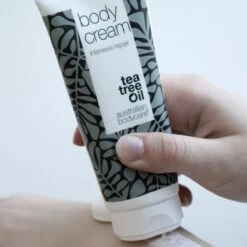 Australian Bodycare Body Cream 100 Ml - Intensieve Vochtinbrengende Crème Voor Zeer Droge & Beschadigde Huid - Met Actieve Ingrediënten Tea Tree Om De Natuurlijke Bacterieflora In Balans Te Houden En Toverhazelaar Voor Hydratatie Van De Huid 10 Australian Bodycare Body Cream 100 Ml - Intensieve Vochtinbrengende Crème Voor Zeer Droge & Beschadigde Huid - Met Actieve Ingrediënten Tea Tree Om De Natuurlijke Bacterieflora In Balans Te Houden En Toverhazelaar Voor Hydratatie Van De Huid -Verzorgings Producten Winkel 1200x1200 644