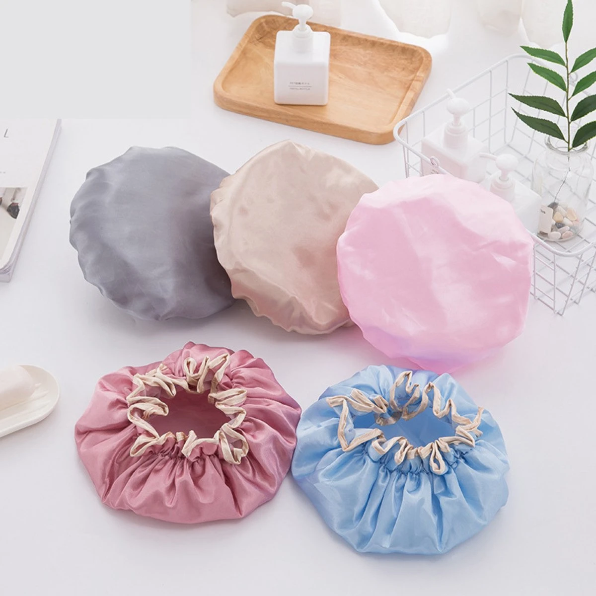 Hazlö Luxe Douchemuts - Douchekapje - Showercap - Donkerroze 2 Hazlö Luxe Douchemuts - Douchekapje - Showercap - Donkerroze - Afbeelding 2