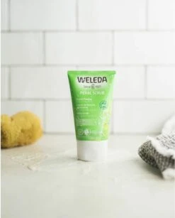 Weleda Berken Pearl Scrub Douchecrème -Verzorgings Producten Winkel 966x1200 1